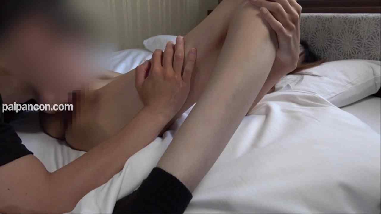 FC2-PPV-4733076 - 可愛いと約束します。【無】【中出し2回戦】オナニーが大好きな18歳スレンダー美女とイチャイチャSEX。無邪気な性格と、敏感な反応のギャップが可愛いから中出しして舌ぺろ。※高画質特典あり thumbnail_1.jpg