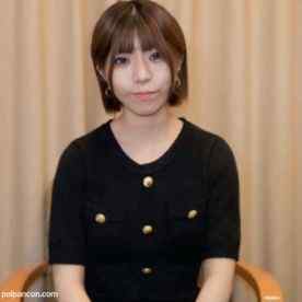 FC2-PPV-4770251 - 【無】身長150㎝でスレンダーな可愛い小柄女性⤴常に笑顔で楽しそうにチ〇コを握ってくる姿がとてもいい！クスコ内部観察　嬉しそうにゴックンと中だし※特典高画質