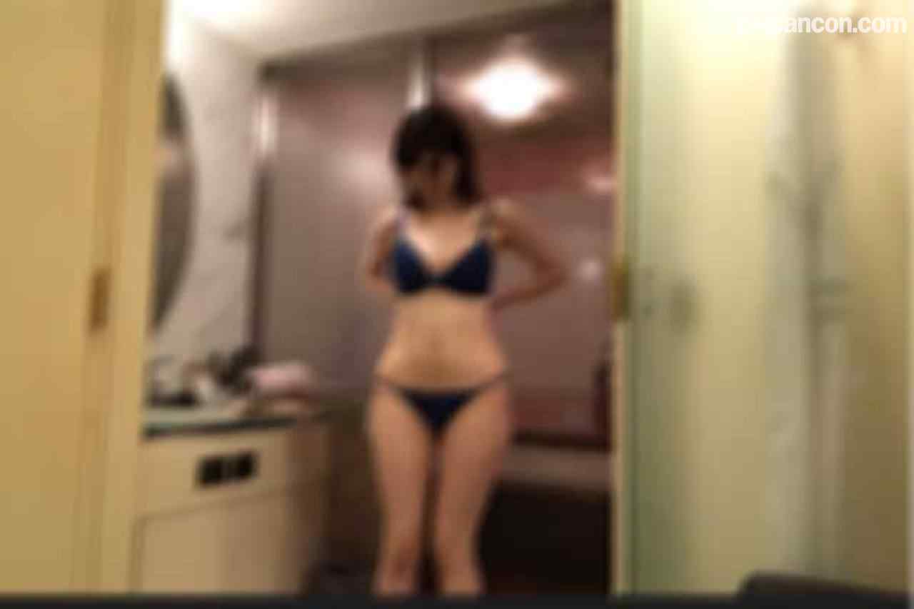 FC2-PPV-4791280 - ※13日まで90％OFF※【素人個撮】いいなりタダマン！！地元の同級生にゴムを外して無/許可中出し thumbnail_0.jpg