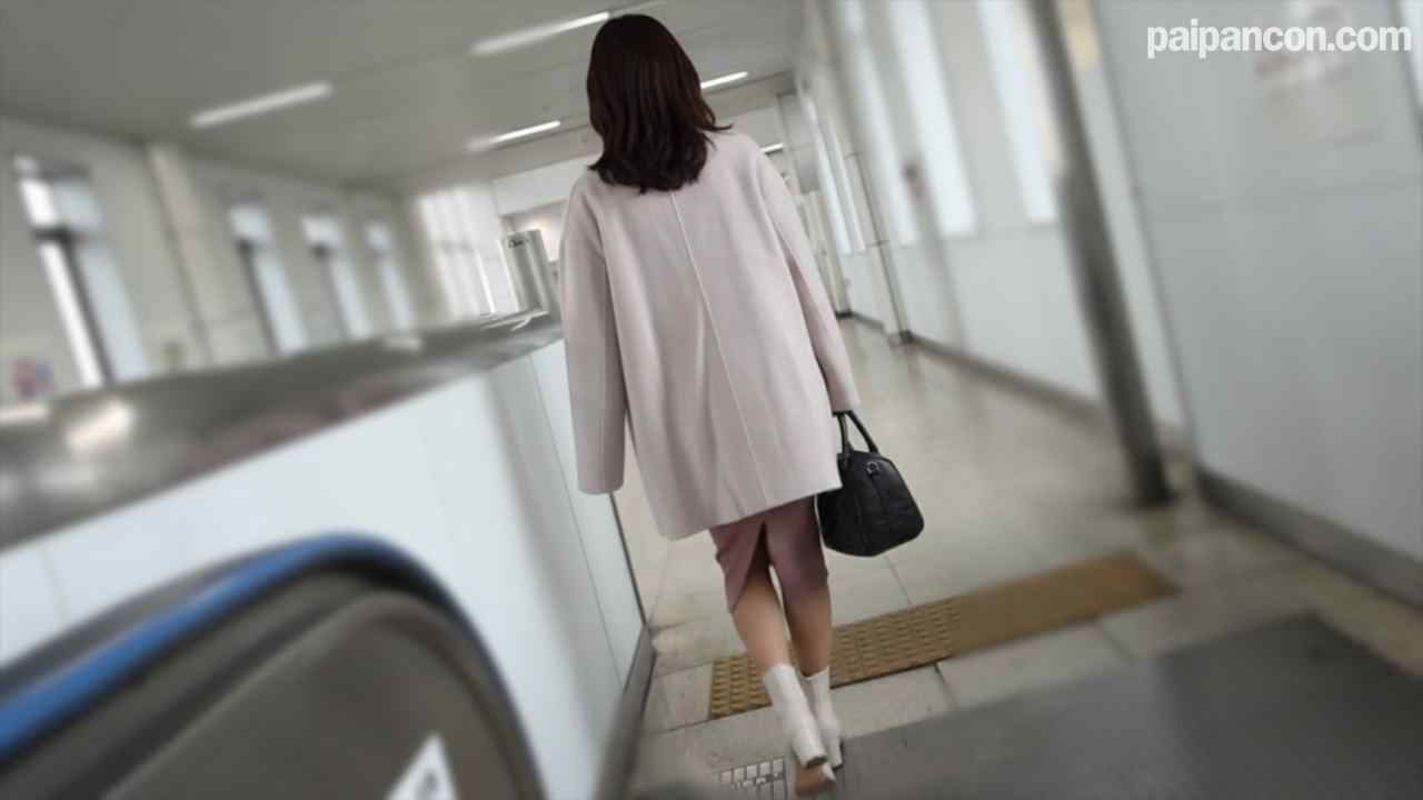 FC2-PPV-4813041 - 【初撮】【虚ろ目】「生活費のため…」は嘘！天然チ●ポ狂いの変態若妻が激ピスで完全に虚ろ目＆史上最高級ガクガク痙攣イキ狂い！大量潮吹き×お腹にドロドロ大量射精 thumbnail_0.jpg