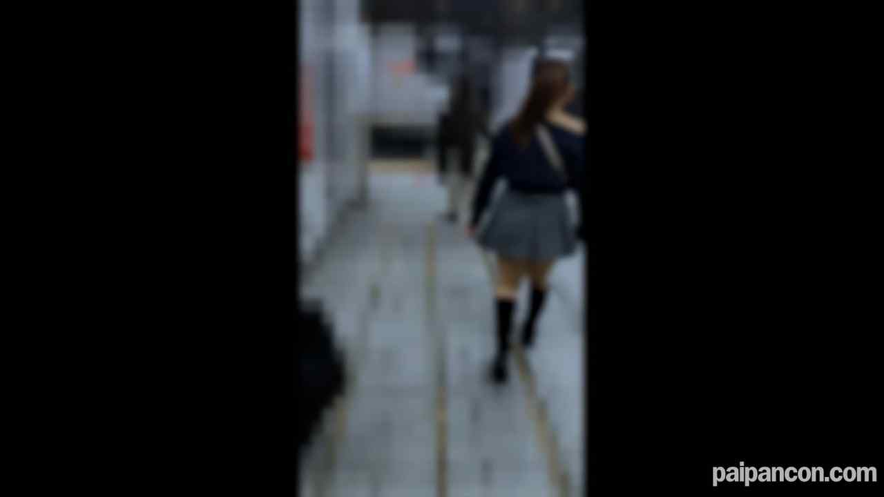 FC2-PPV-4820489 - ［公然窃触/爆乳サンタの大喘ぎ］ワンショル美爆乳*のたすき掛けパイスラ乳揉みスカパン横ずらし手マンで大喘ぎSP。 thumbnail_5.jpg