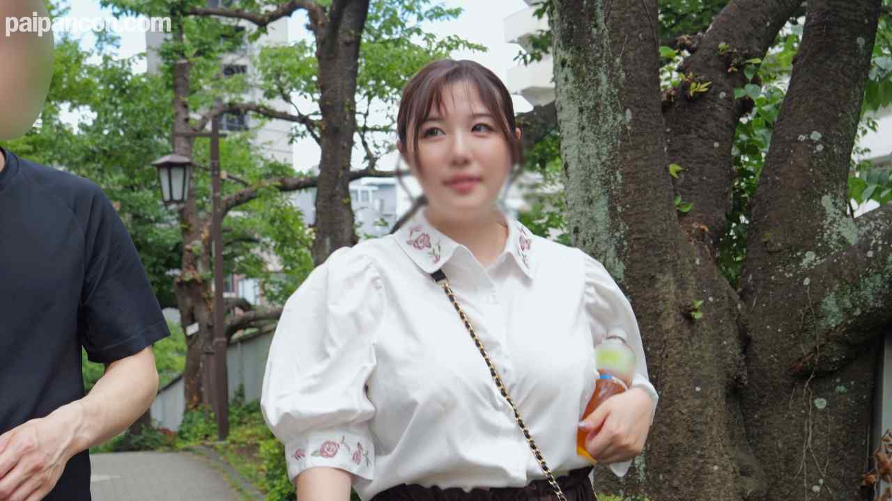 FC2-PPV-4827965 - バスト100cmの爆乳ガールにエステ体験をさせてヌルテカになったロケットおっぱいを揉みまくり中出しSEX！！ thumbnail_1.jpg