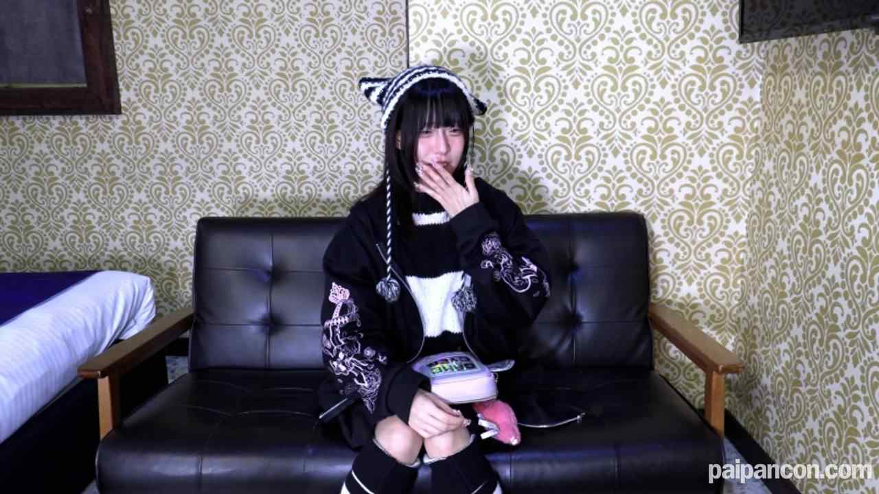FC2-PPV-4852010 - 【素人初撮り】しお(20)153cm36kgのスレンダーコスプレイヤーの初撮影。中出ししてアナル貫通ATM。長時間のデンマ責めで連続イキして涎を垂らしながらガクガク震える thumbnail_0.jpg